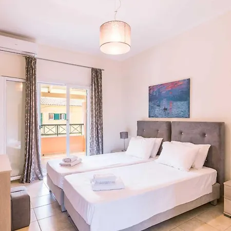 Bella De Lux Apts Апарт-отель Ипсос