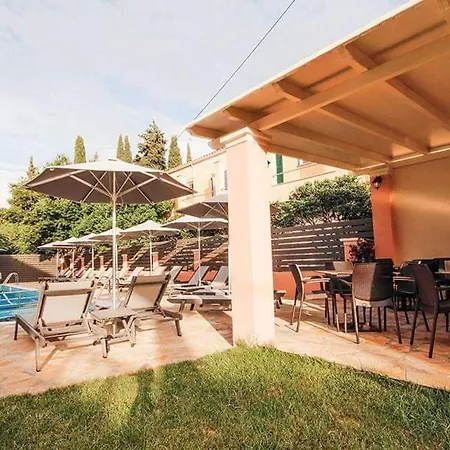 Апарт-отель Bella De Lux Apts Ипсос