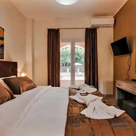 Апарт-отель Bella De Lux Apts 4*